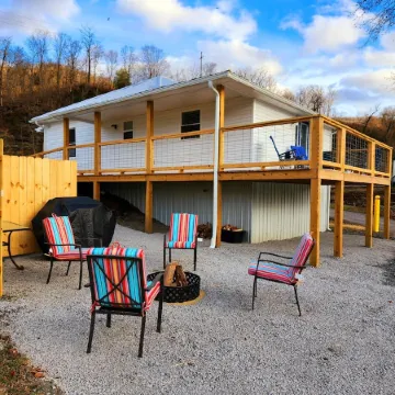 Charming 3 bedroom home on the New River
