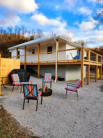 Charming 3 bedroom home on the New River