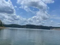 Stylish Cabin 4Mins Away from Cumberland Lake!