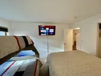 Luxury updated 2/2 Private skier shuttle to Vail and BC Hotels in Avon