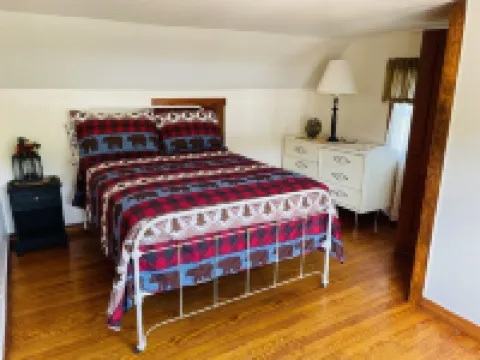 Chad’s place 4- Bedroom 2-BR home at Smoke Hole Wi-Fi -Pet Friendly- sleeps 8-10 Pendleton County otelleri