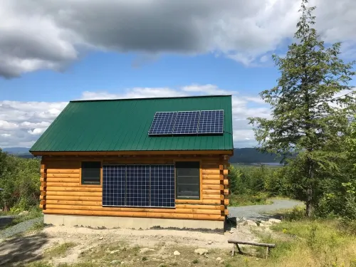 Isolated Log Cabin with Panoramic Views of Cherry Pond and White Mountains