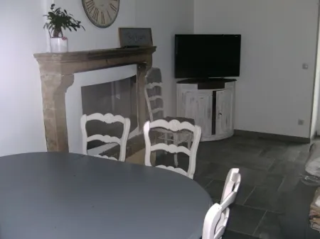 House sleeps 6 to 7 with SPA