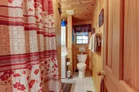 Secluded Romance, Hot Tub, Fireplace, Decor, Honeymoons