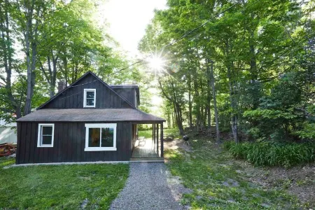 Never Lonesome Hunter: Smart 4bd Getaway near Mtn