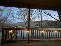 Spring River Waterfront Cabin - Walking Distance to Downtown Hardy & Loberg Park