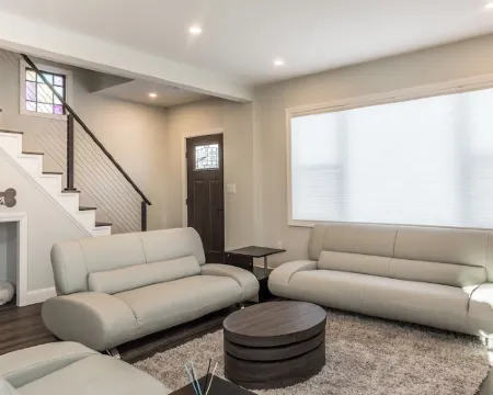 Renovated 3 Bedroom Home with Family Theater Room and Sauna Hotels in Middleboro