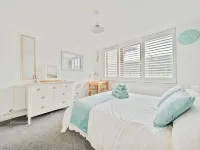 Stone's Throw from Beach and Forest, Country Walks فنادق في دوجنور ريجيز