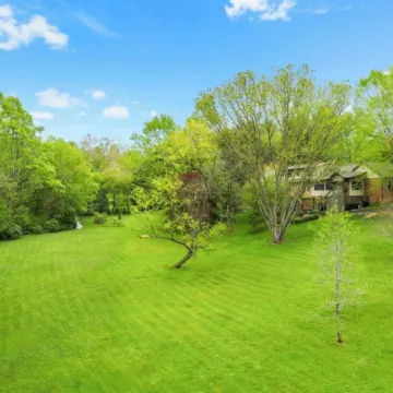 Group Estate with Pool & Hot Tub
