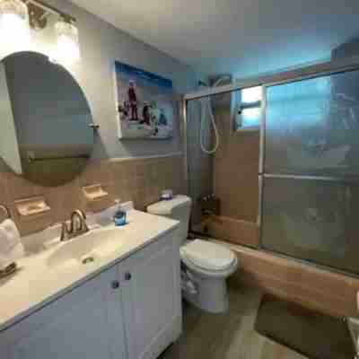 Hot Tub, Walk to Beach, Snorkeling, Surfing Rooms