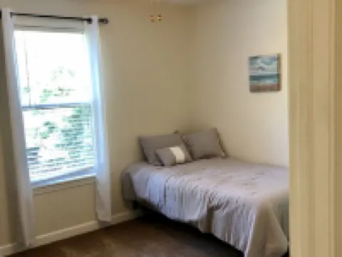 Private Riverfront Retreat - Just outside of Town Hotels in Pasquotank County