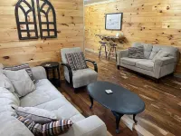 100 Aker Wood Barndominium Loft!! Two bedroom. All Amenities Provided!