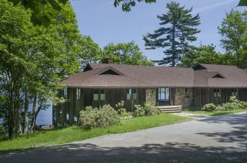Windows on the Ocean : Penobscot Bay Contemporary