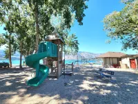 Wapato Point Halmalka Condo 510-A, 3 bed 2 bath, Sleeps 8,  Next to Outdoor Pool