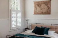 Countryside Retreat with Cosy Fireside Bath