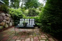 Peaceful 2BR near US Route 1 and Boston.