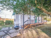 Knox Lakeside Cottage, 1 bedroom plus loft on Lake O' the Pines Hotels in Upshur County
