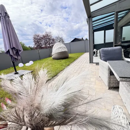 Wellness-suite mit Eingezäunten Garten/ Eifel/wellness/whirlpool/für Paare