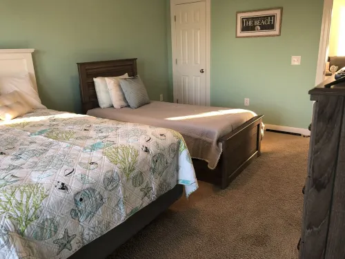 Canal Front w/ Putting Green w/ private dock & private heated pool; Sleeps 18+