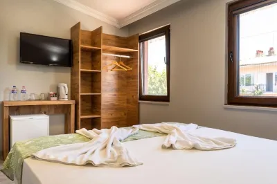 Işık Lakeside Otel Hotel di Iznik