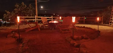 Mountain View Cabin Oasis near Smith Rock on Multi-acre Property, Dog-Friendly!