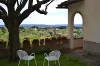 Apartment in villa with garden and view over Florence