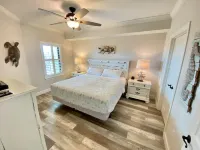 BEST 5th FLOOR VIEW @ PHOENIX ON BAY 2BR/2BA, Lazy River, Water Slide, Boat Slip