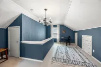 luxury bungalow-walk to Beaumont hospital