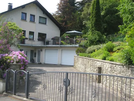 Peace & relaxation right on the edge of the forest in a lovingly furnished vacation apartment