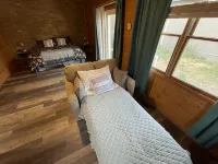 RockerBye Rental downtown Ladd - Sleep 6 - Large modern space with vintage charm Hotels in 