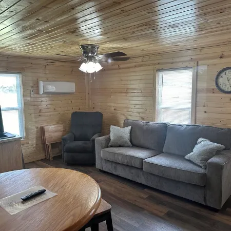 Unit B Country home apartment near Warrensburg