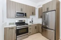 Bronzeville Manor walking distance to hospitals