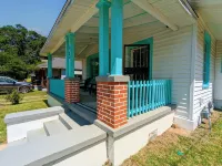 Adorable 2 BR Bungalow Near DT, NAS, Beaches