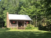 ~ Cabin in the Wildwoods ~ Secluded ~ Rustic ~ Family Friendly~ - Chalets