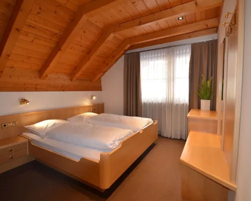 Comfortable attic room with panoramic view & balcony - free Wi-Fi Hotel a Ortisei