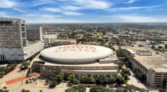 Downtown Houston Luxury Mid-Rise Apartment