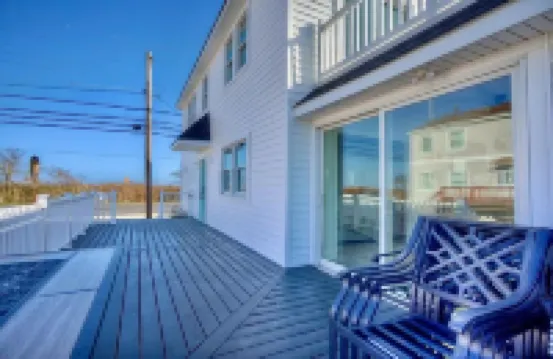 Stone Harbor Bar on the Bay