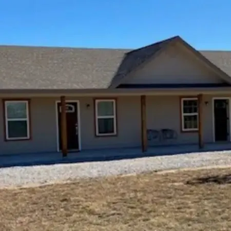 DOUBLE DOWN SUITE : Unit A       Casino Retreat & Pickleball court