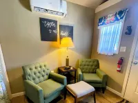 Fox Kit Cabin Hotels in Bosque County