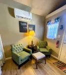 Fox Kit Cabin Hotels in Bosque County