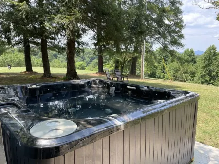 Blue Ridge, Tye River, C-Ville, Crabtree, Wintergreen, Sweet Briar, Farm