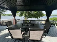 Charming Cottage on Lake Shafer-optional Pontoon! Screened gazebo and swim deck!