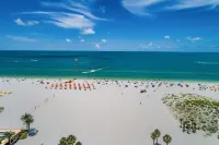 Bellissima at Belle Harbor • Coastal Elegance Steps from the Sand - Jacuzzi