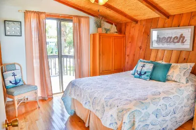 WELCOME TO  A PARADISE GETAWAY IN WEEKI WACHEE FLORIDA Weeki Wachee Spring附近的飯店