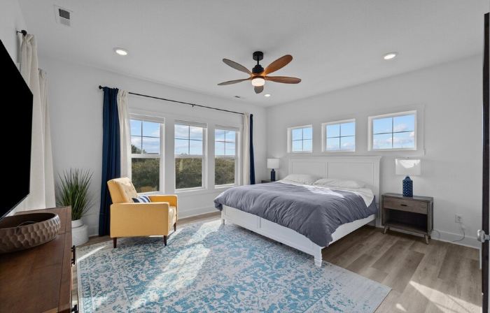 Beautiful Home! 2-Min Walk to the Beach, Saltwater Pool, Private