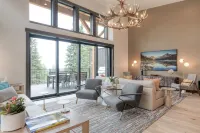 Luxurious New Ski-In Ski-Out Estate w/ Hot tub: Your Ultimate Mountain Getaway