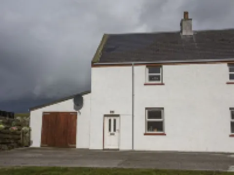 Cozy Cottage In Picturesque Scotland Hotels in Islay