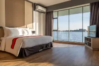 Pan Ville Resort Hotels in Sam Khok