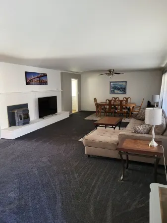 Spacious Red Bluff mid-century ranch style