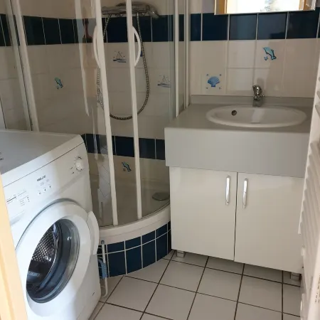 Beautiful newly furnished beachfront apartment